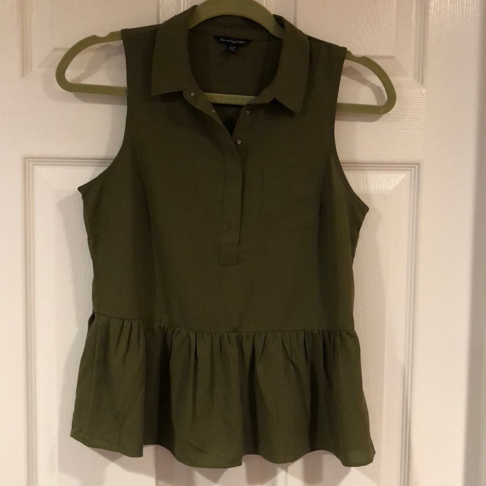 olive Like New American Eagle Top